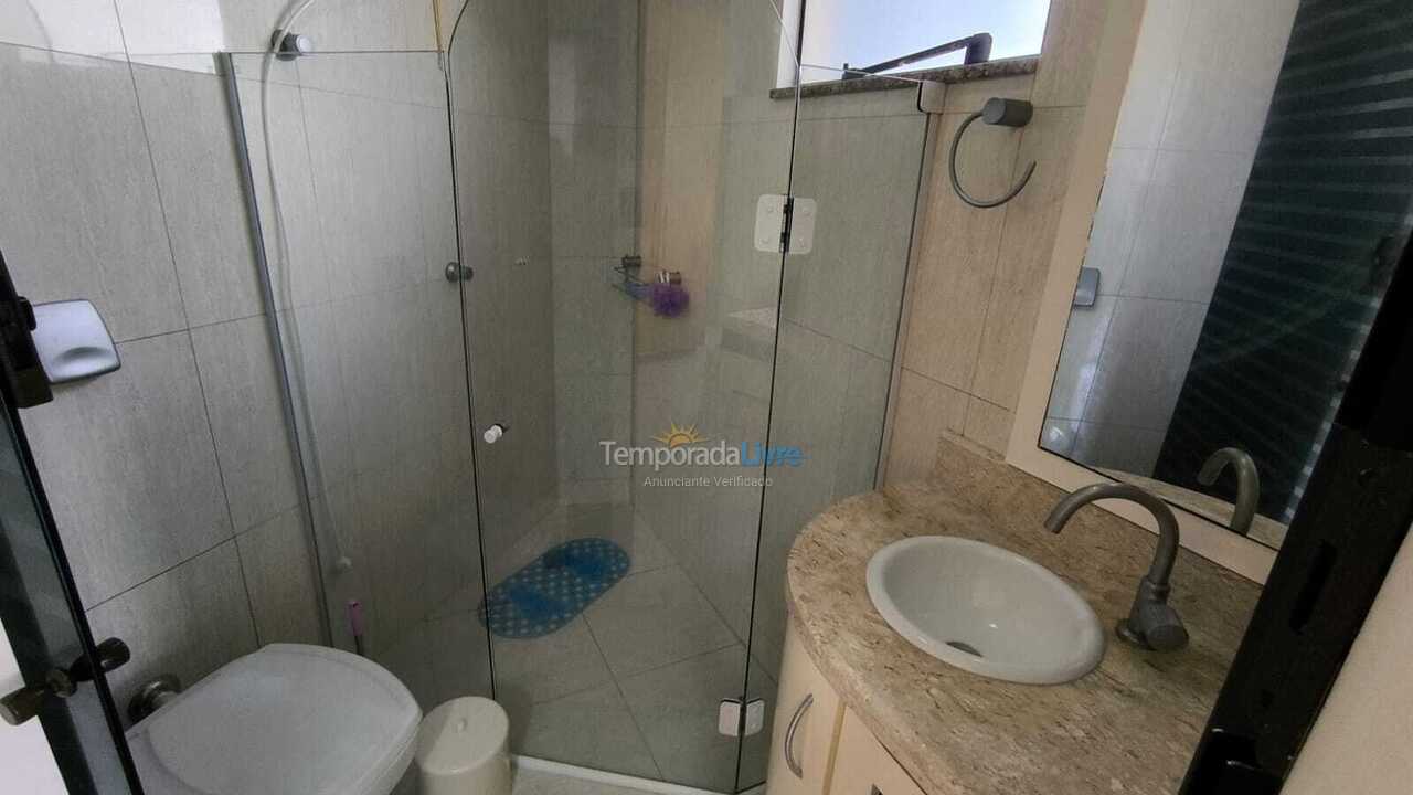 Apartamento para aluguel de temporada em Itapema (Meia Praia)