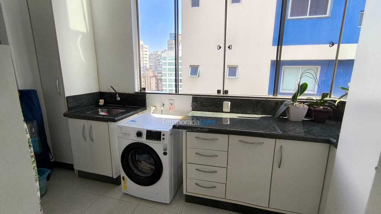 Apartamento para aluguel de temporada em Itapema (Meia Praia)