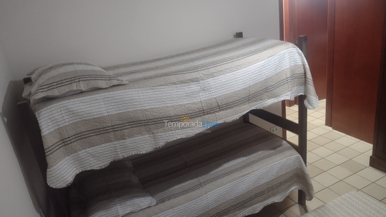 Apartamento para aluguel de temporada em Ubatuba (Praia Grande)