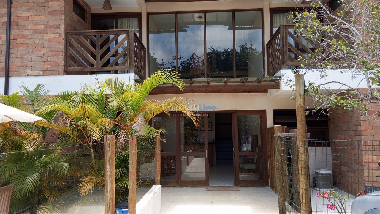 Apartamento para aluguel de temporada em Mata de São João (Praia do Forte)