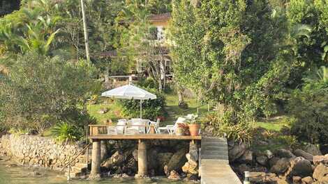 House with Private Beach and Ocean View
