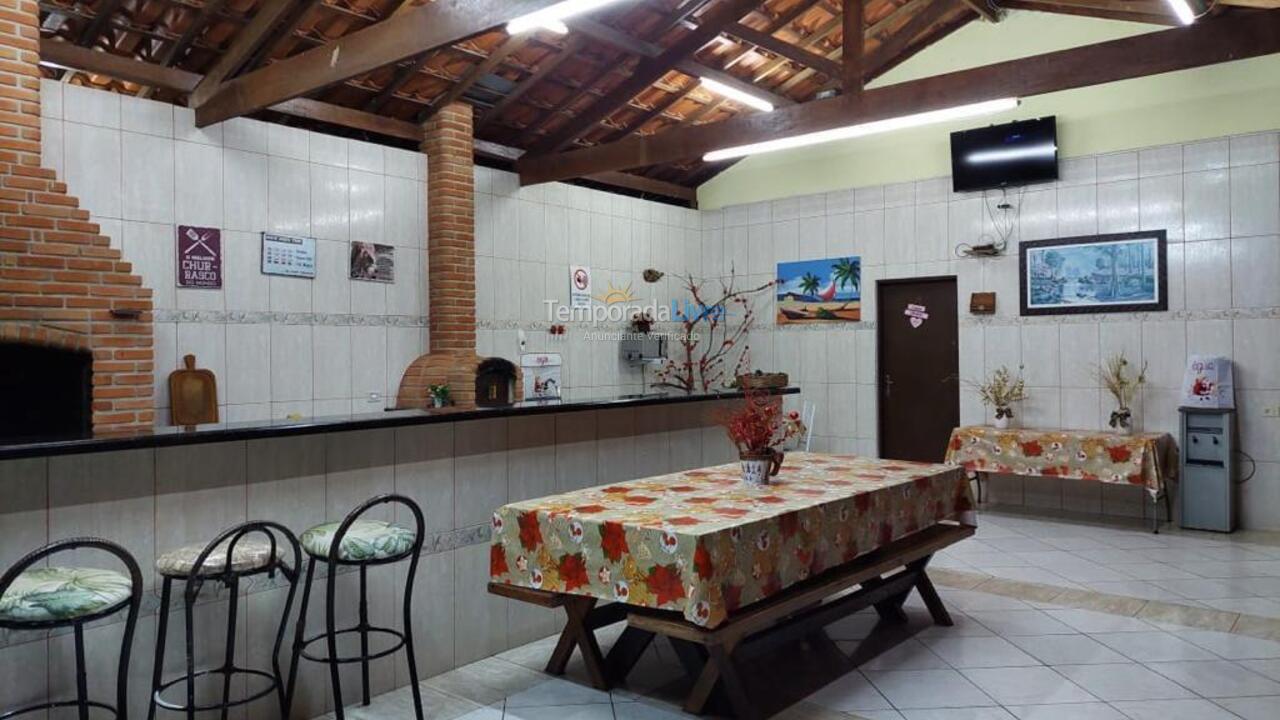 Chácara / sítio para aluguel de temporada em Alumínio (Vala Grande)