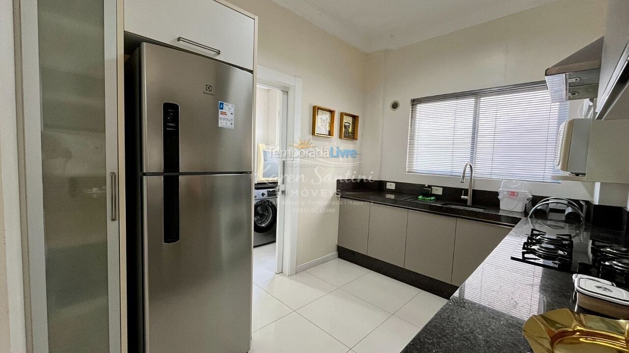 Apartamento para aluguel de temporada em Itapema (Meia Praia)