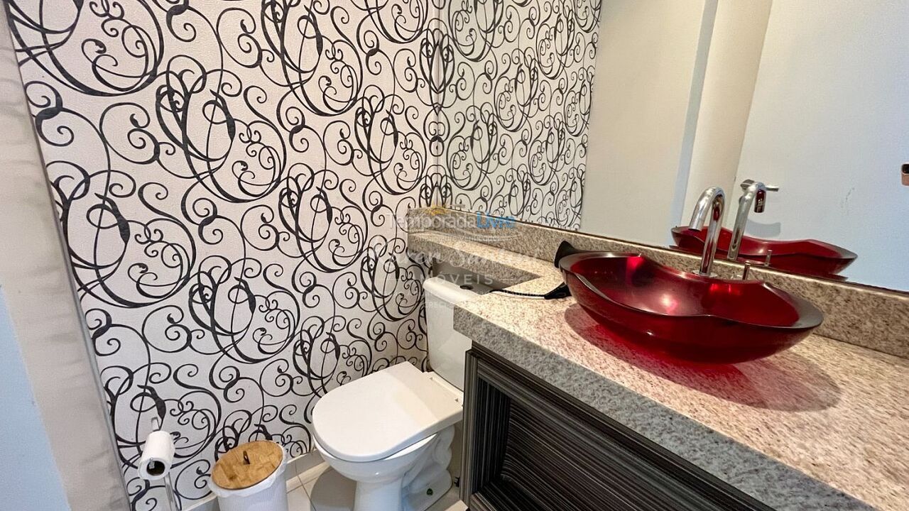 Apartamento para aluguel de temporada em Itapema (Meia Praia)