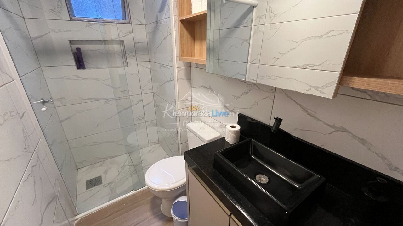 Apartamento para aluguel de temporada em Itapema (Meia Praia)
