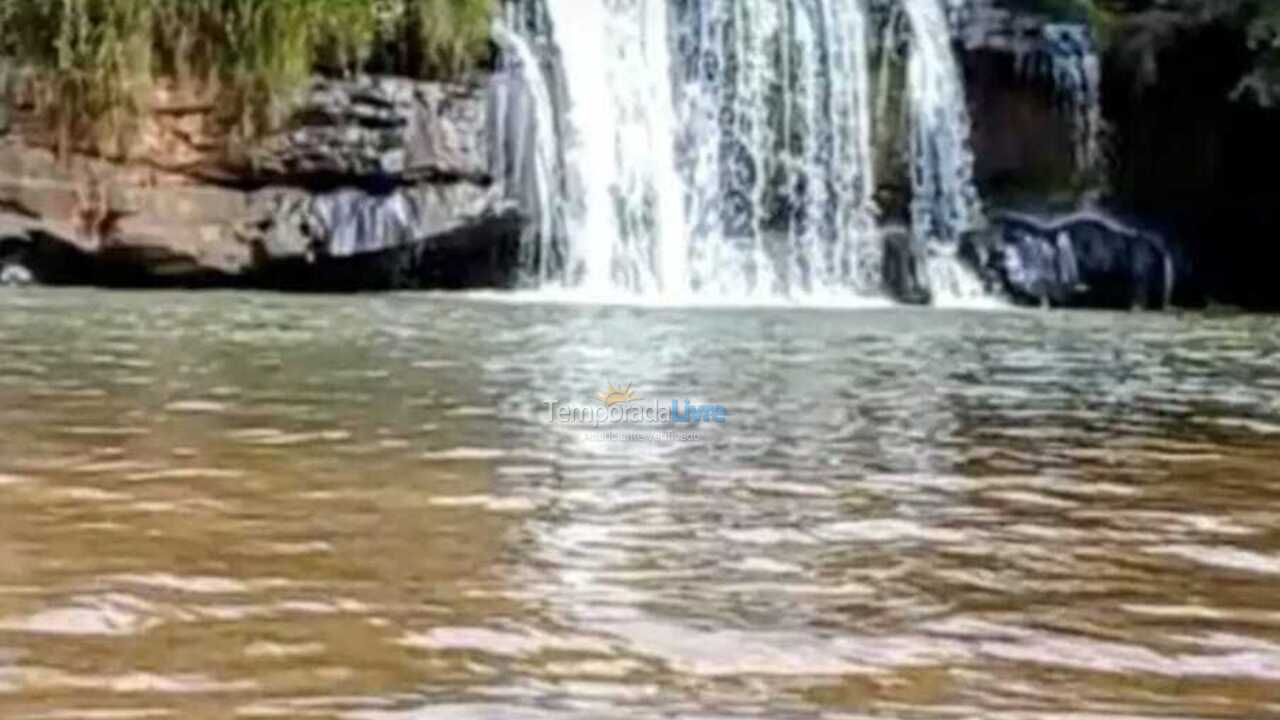 Chácara / sítio para aluguel de temporada em São Sebastião do Paraíso (Condomínio Cachoeira)