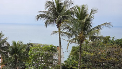 Hotel de lujo en Morro do Sorocotuba con vistas al océano.