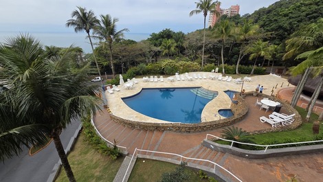 Hotel de lujo en Morro do Sorocotuba con vistas al océano.