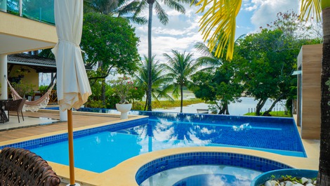 Espectacular casa en el condominio Paraíso - Guarajuba