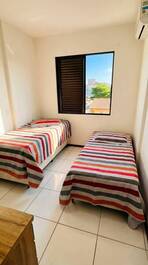 Apartamento com vista mar no centrinho dos Ingleses.
