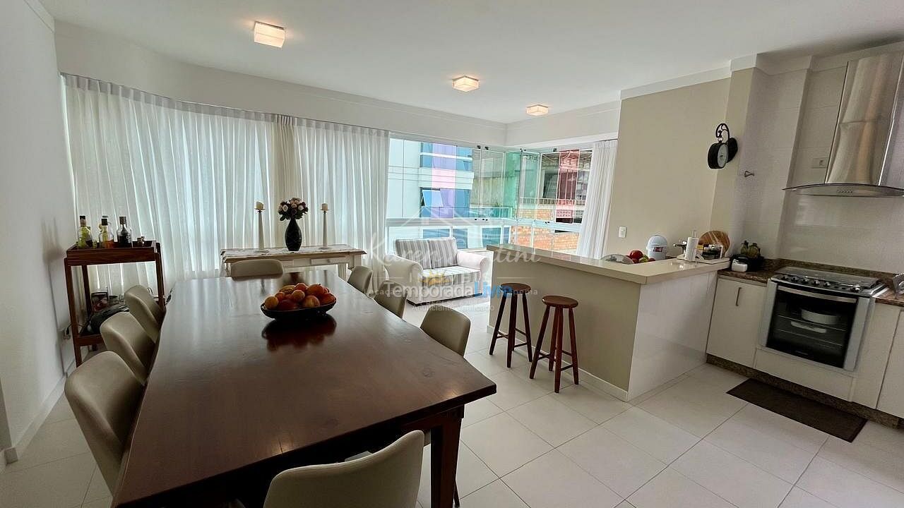 Apartamento para aluguel de temporada em Itapema (Meia Praia)