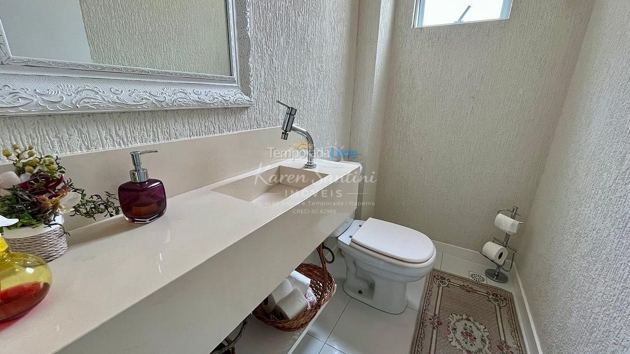 Apartamento para aluguel de temporada em Itapema (Meia Praia)