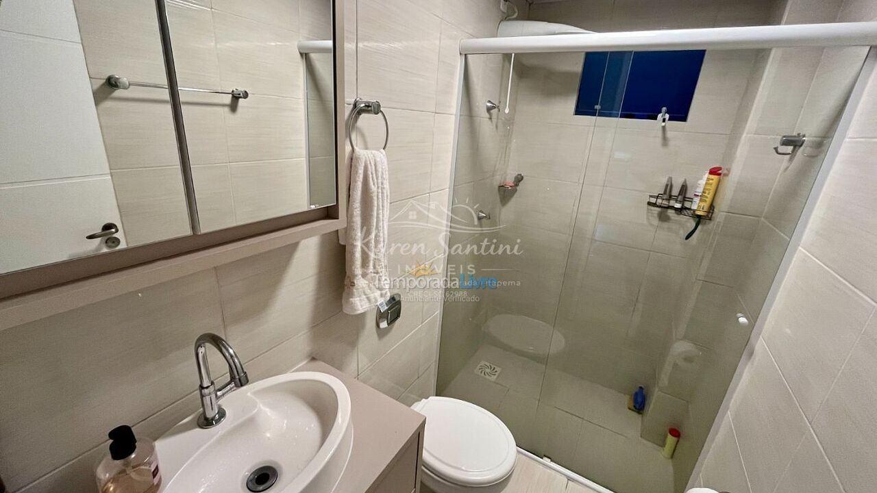 Apartamento para aluguel de temporada em Itapema (Meia Praia)