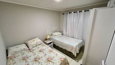 2 DORMITÓRIOS QUADRA MAR POR UM PREÇINHO ESPECIAL - MEIA PRAIA