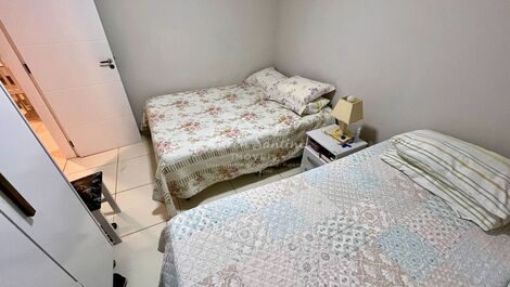 2 DORMITÓRIOS QUADRA MAR POR UM PREÇINHO ESPECIAL - MEIA PRAIA