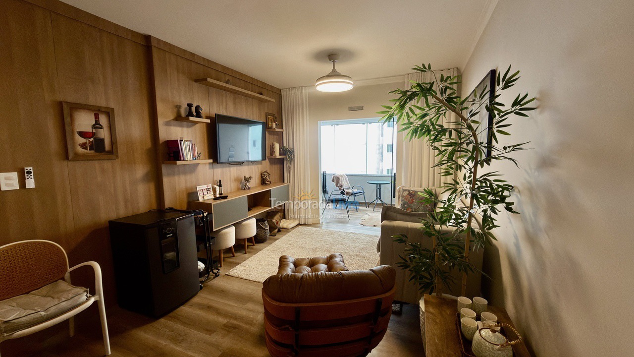 Apartamento para aluguel de temporada em Balneário Camboriú (Centro)