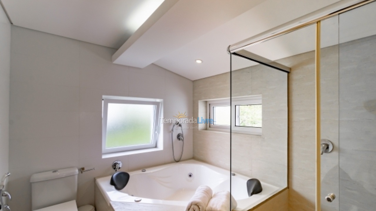 House for vacation rental in Florianopolis (Jurerê Internacional)