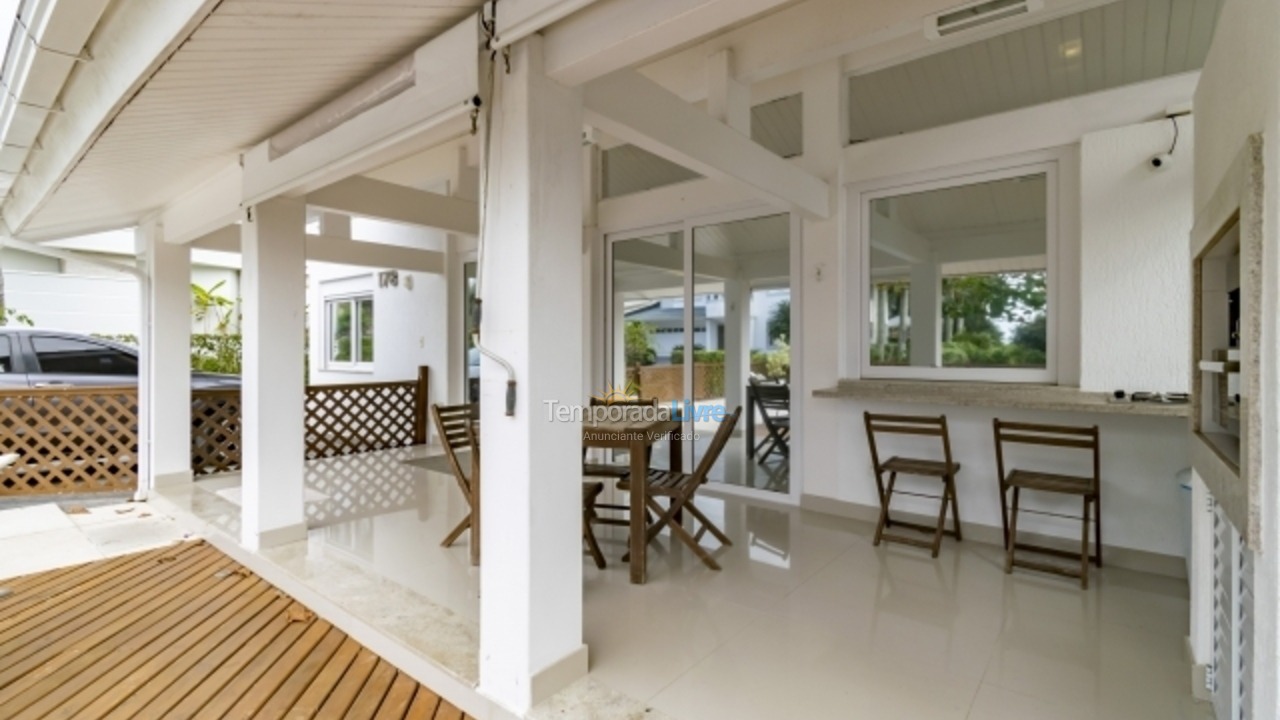 House for vacation rental in Florianopolis (Jurerê Internacional)