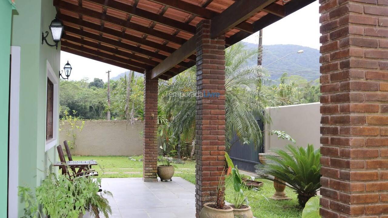 Casa para alquiler de vacaciones em Ubatuba (Lagoinha)