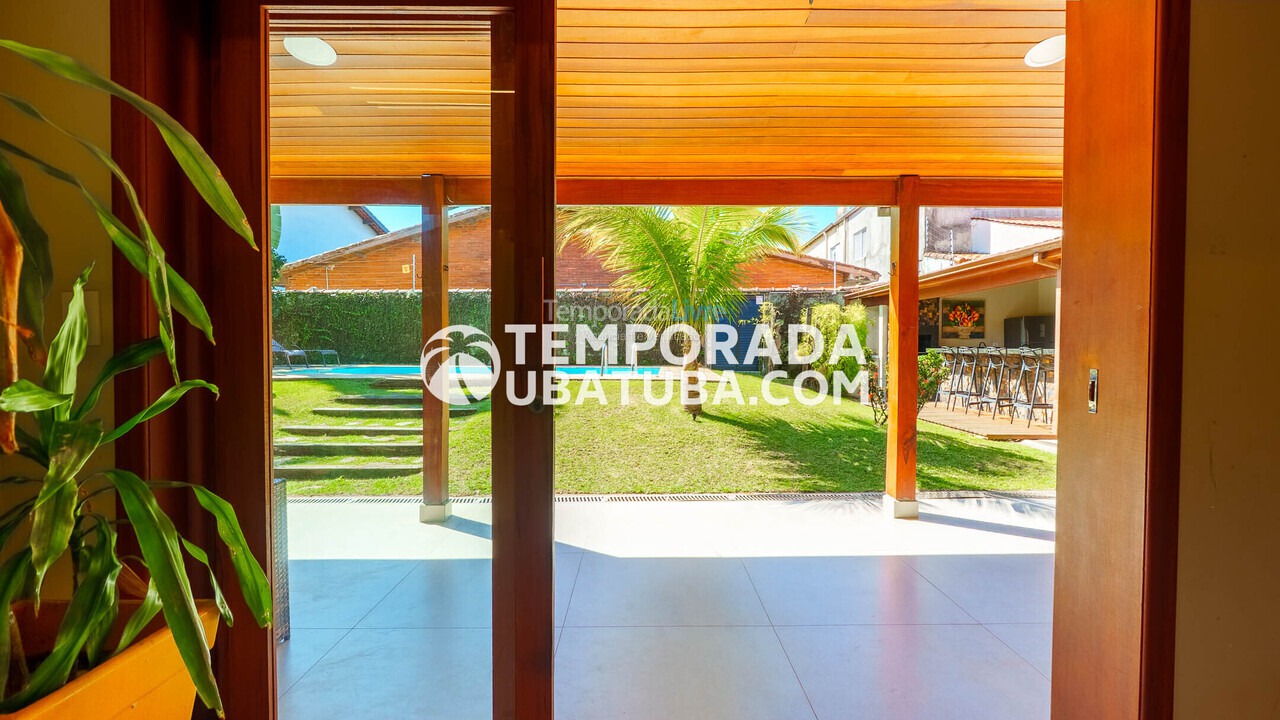 Casa para aluguel de temporada em Ubatuba (Praia Grande)