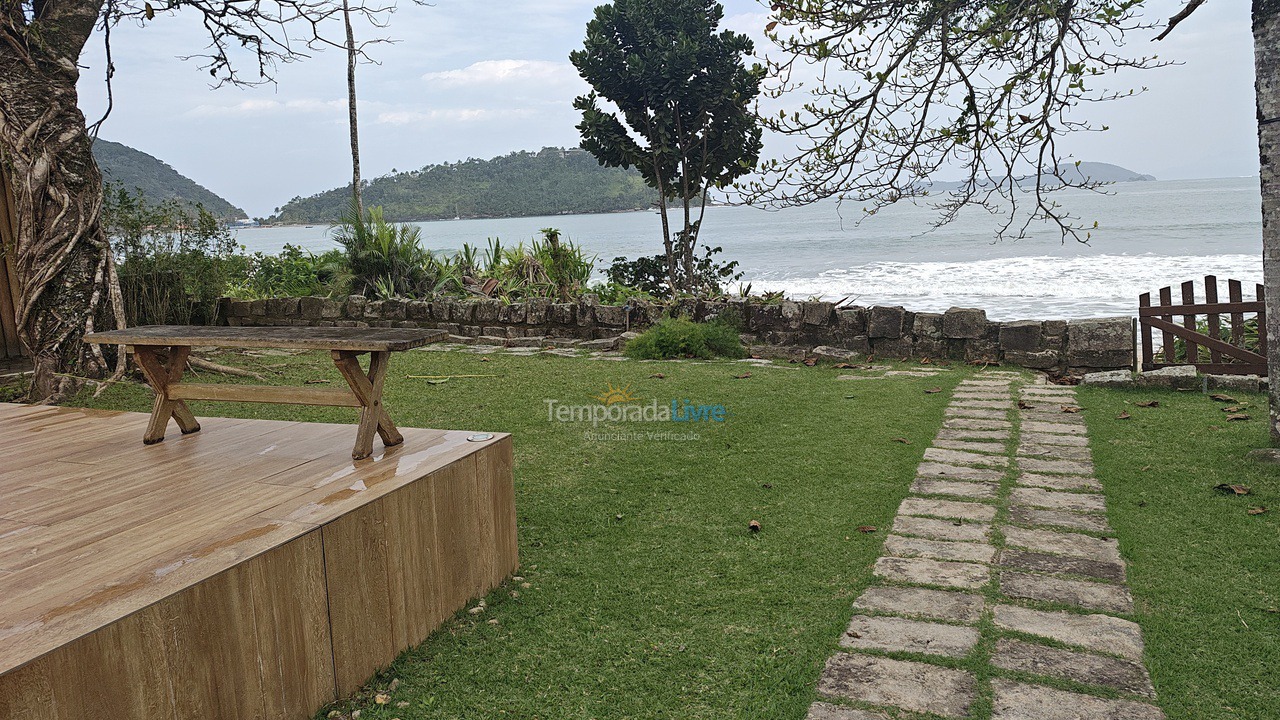 Casa para aluguel de temporada em Ubatuba (Praia do Lázaro)