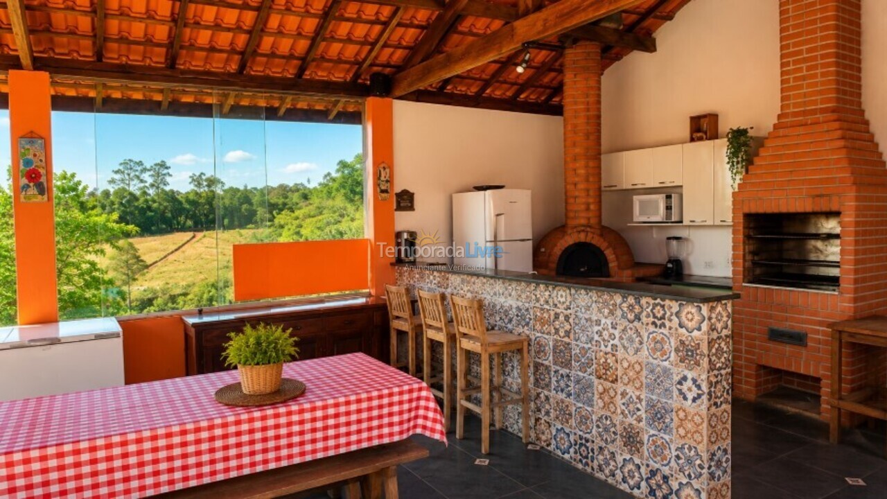 Ranch for vacation rental in Cotia (Aguassai)