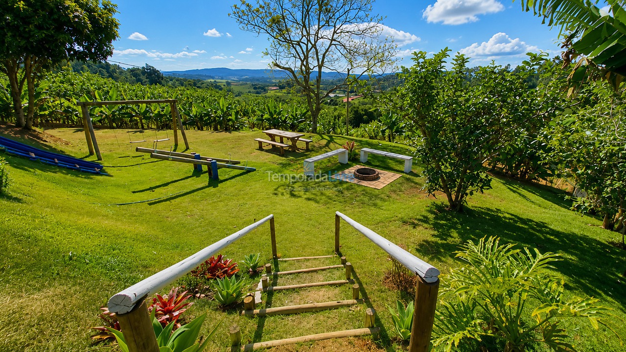 Ranch for vacation rental in Cotia (Aguassai)