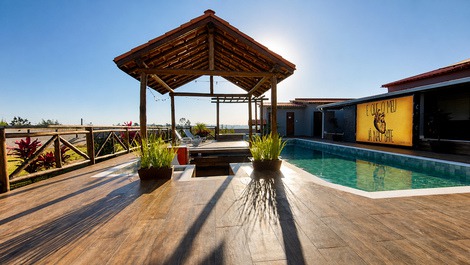 Country house in Boituva with heated pool, big screen TV and jacuzzi.