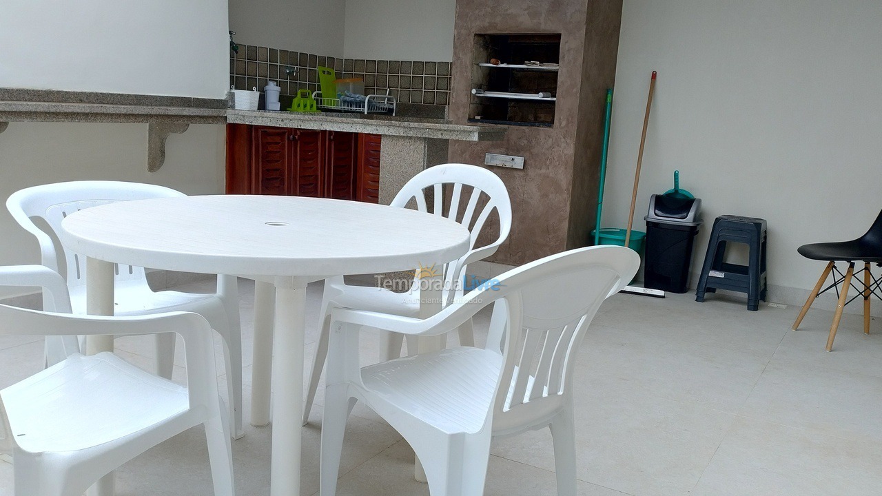 Apartamento para aluguel de temporada em Ubatuba (Praia Grande)
