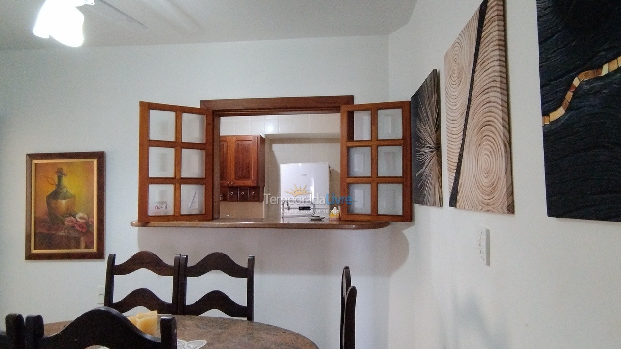 Apartamento para aluguel de temporada em Ubatuba (Praia Grande)