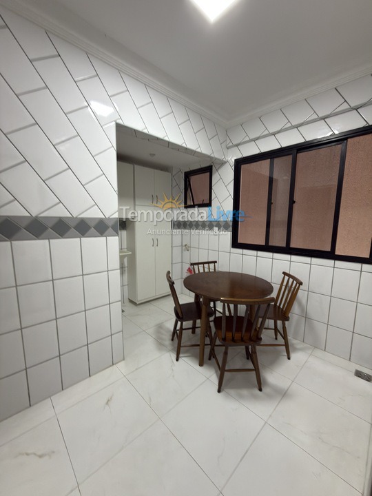 Apartamento para aluguel de temporada em Vila Velha (Praia de Itaparica)