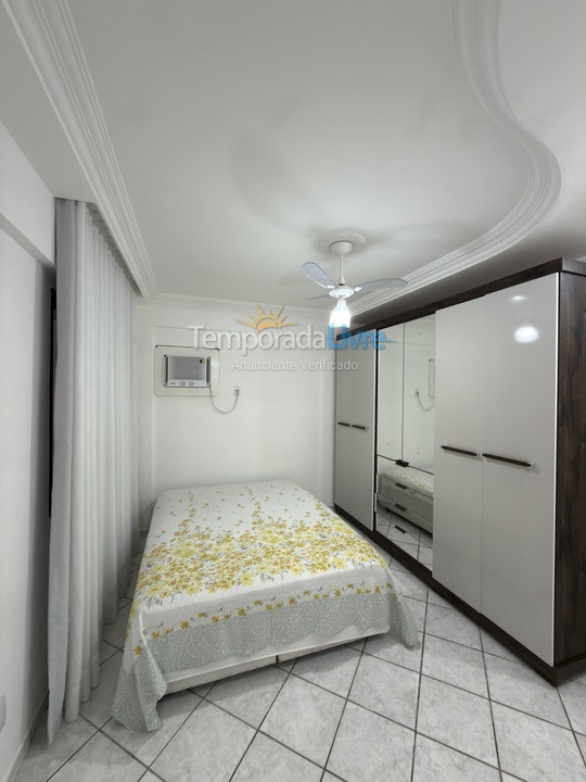 Apartamento para aluguel de temporada em Vila Velha (Praia de Itaparica)