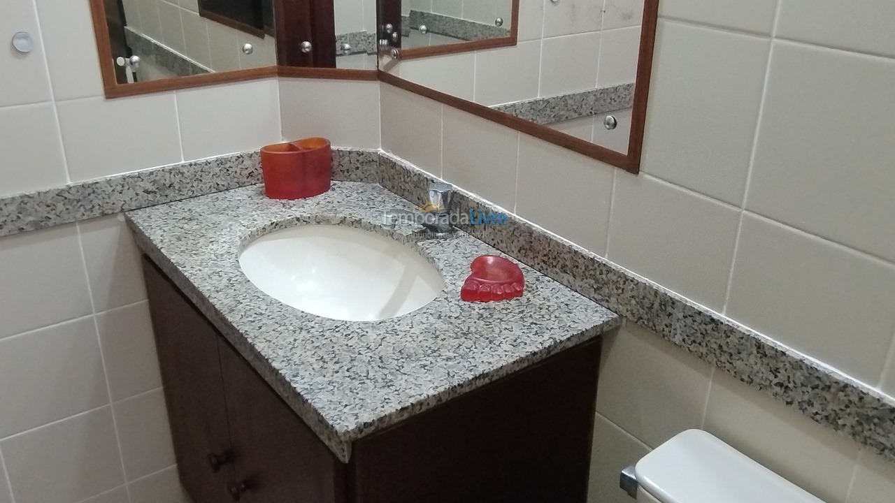 Apartamento para aluguel de temporada em Ubatuba (Praia Grande)