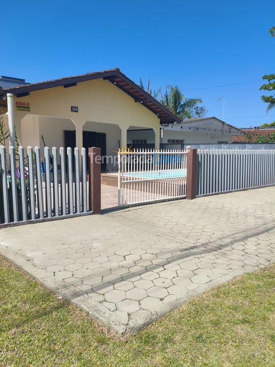 House for vacation rental in Itapoá (Barra do Saí)