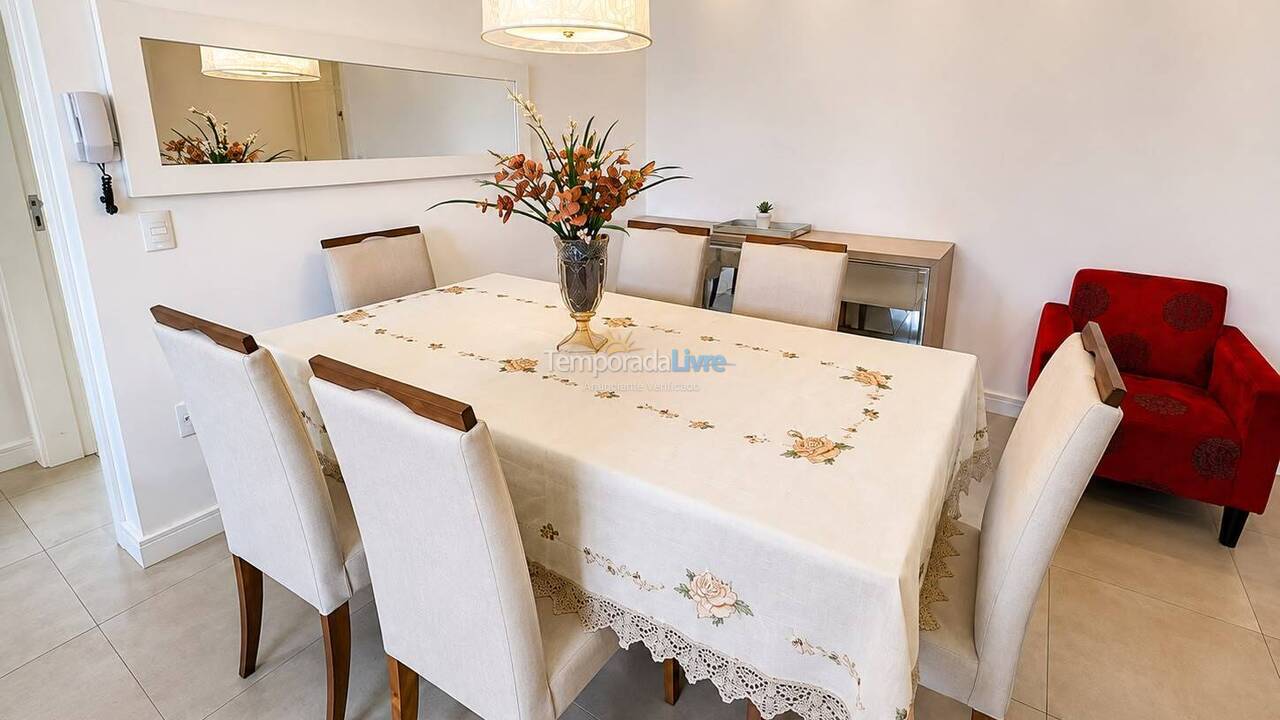 Apartamento para aluguel de temporada em Bombinhas (Canto Grande)