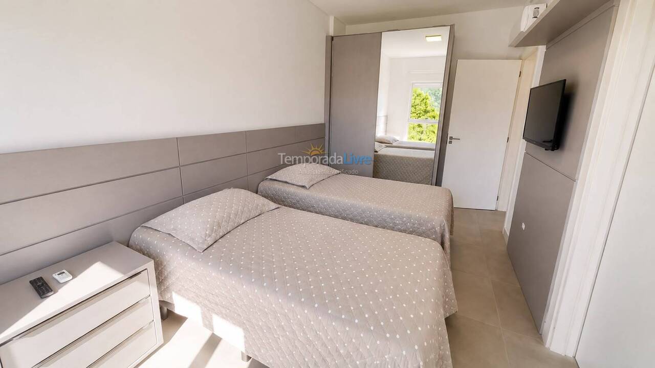Apartamento para aluguel de temporada em Bombinhas (Canto Grande)