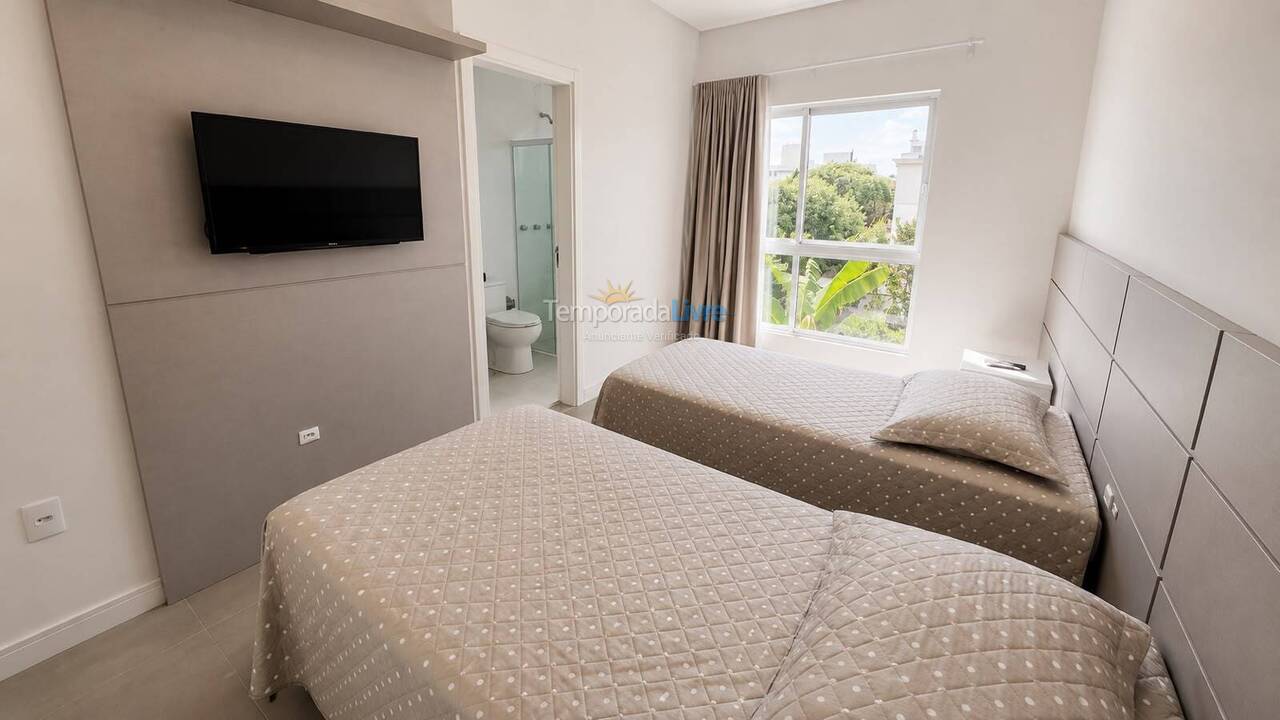 Apartamento para aluguel de temporada em Bombinhas (Canto Grande)