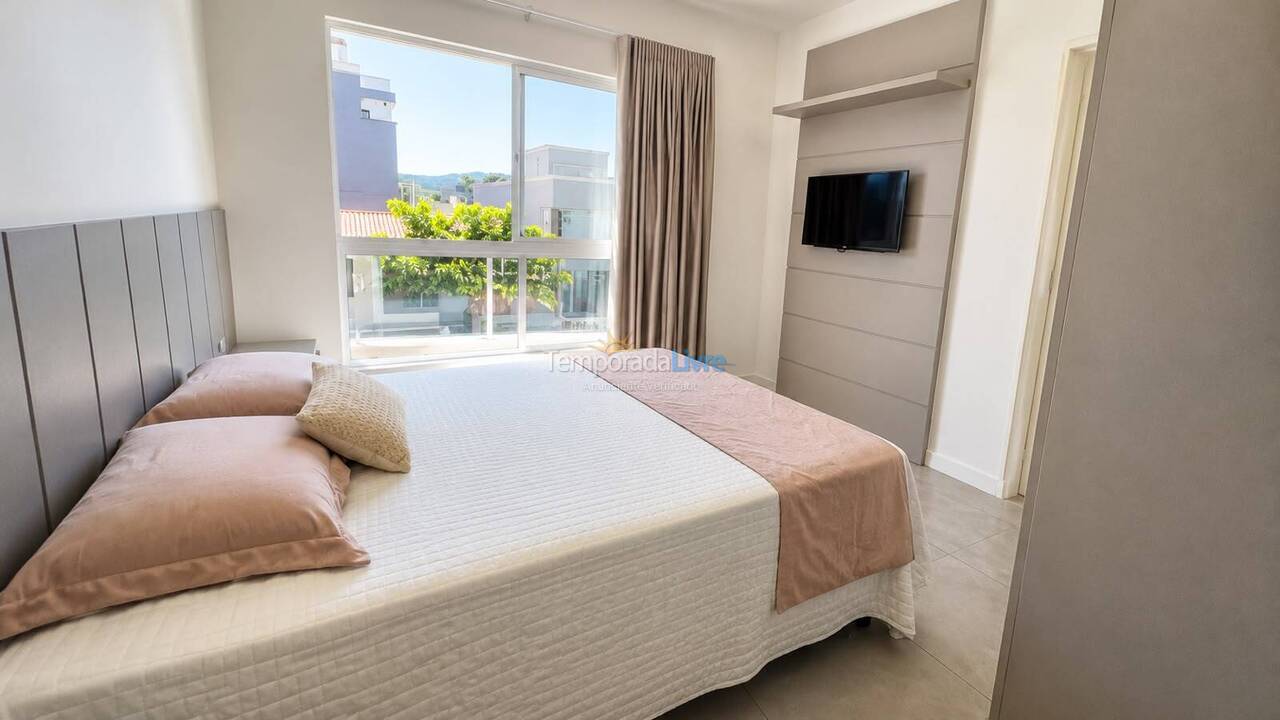 Apartamento para aluguel de temporada em Bombinhas (Canto Grande)