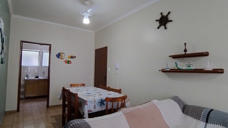 Apartamento en Praia Grande, Ubatuba, 2 dormitorios (1 suite), a 150 m de la playa.