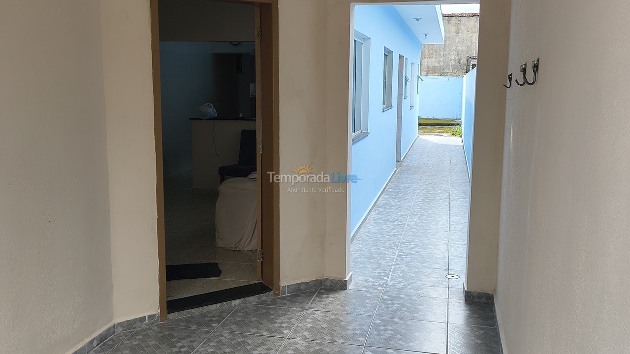 Casa para aluguel de temporada em Peruíbe (Barra de Jangadas)