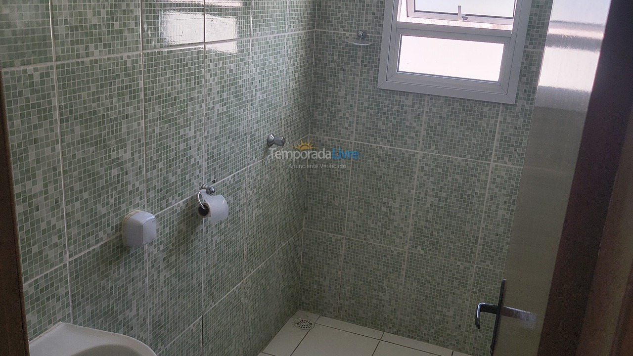 Casa para aluguel de temporada em Peruíbe (Barra de Jangadas)