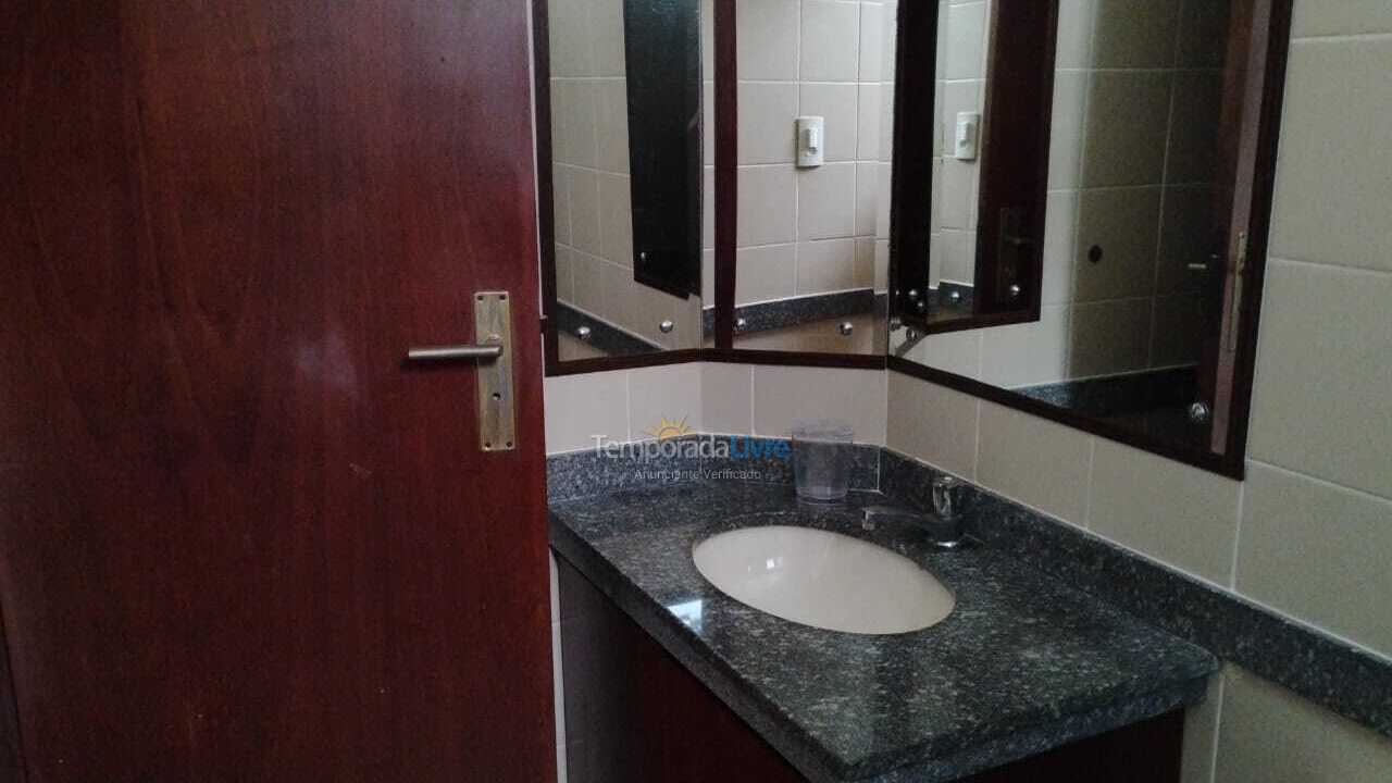 Apartamento para aluguel de temporada em Ubatuba (Praia Grande)