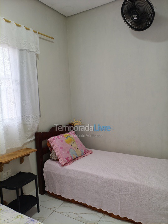 Casa para alquiler de vacaciones em Ilha Comprida (Balneário Mar E Sol)