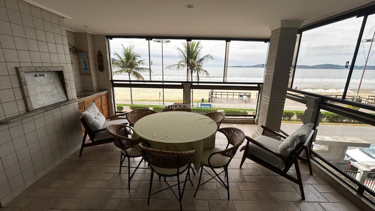 Apartment for vacation rental in Itapema (Centro)