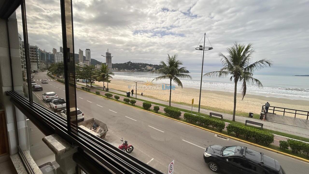 Apartment for vacation rental in Itapema (Centro)