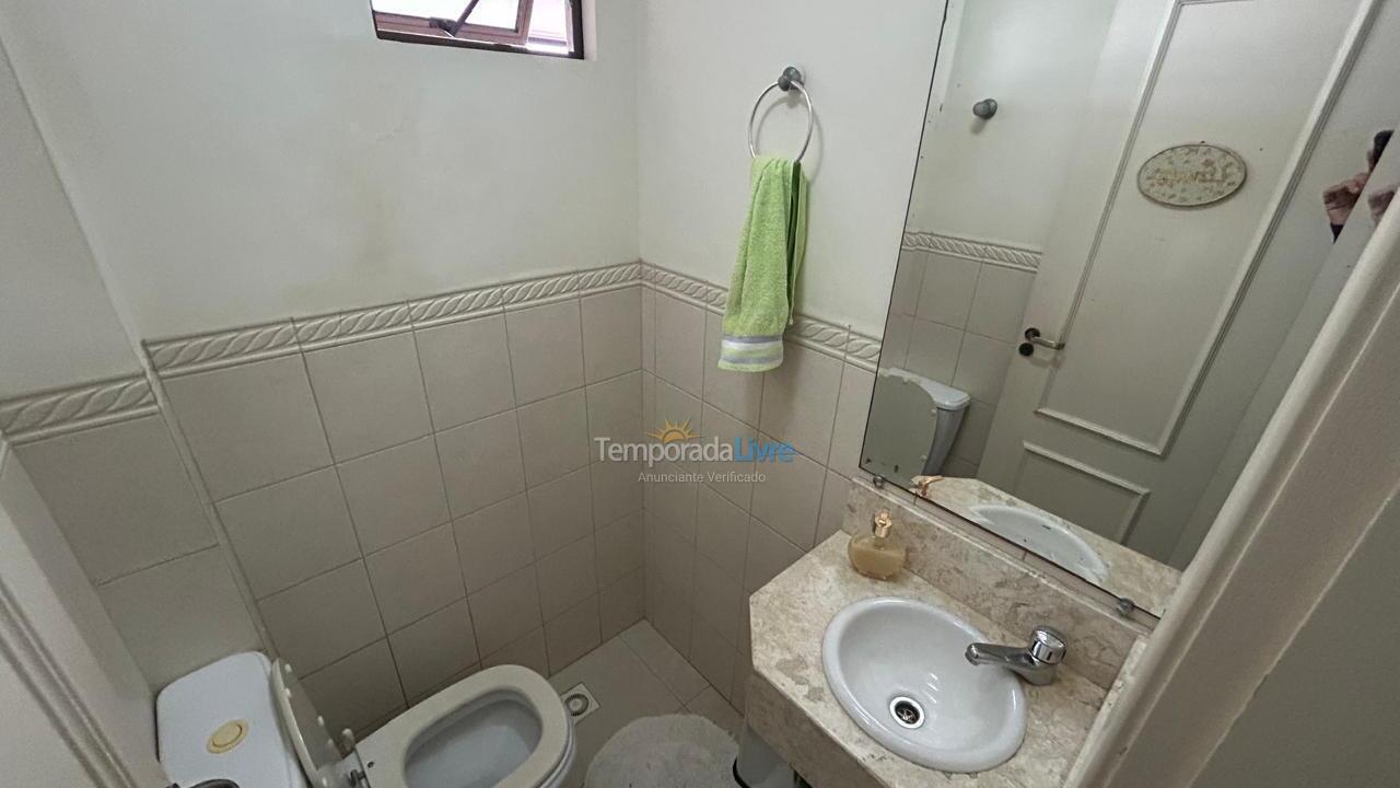 Apartment for vacation rental in Itapema (Centro)