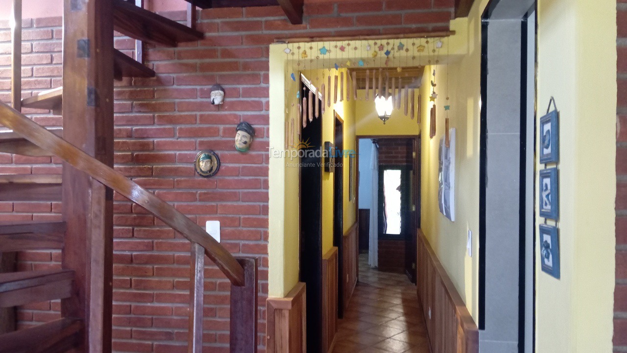 Casa para aluguel de temporada em Ubatuba (Praia de Itamambuca)