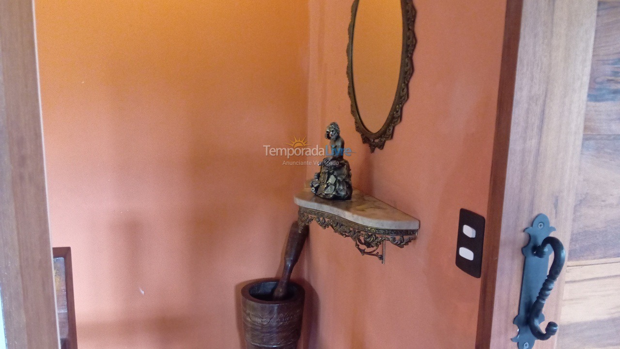 Casa para aluguel de temporada em Ubatuba (Praia de Itamambuca)