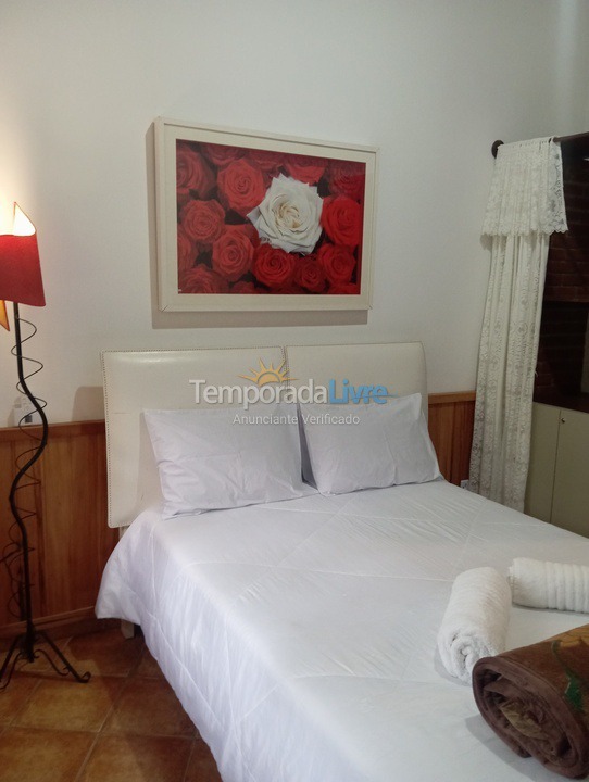 Casa para aluguel de temporada em Ubatuba (Praia de Itamambuca)