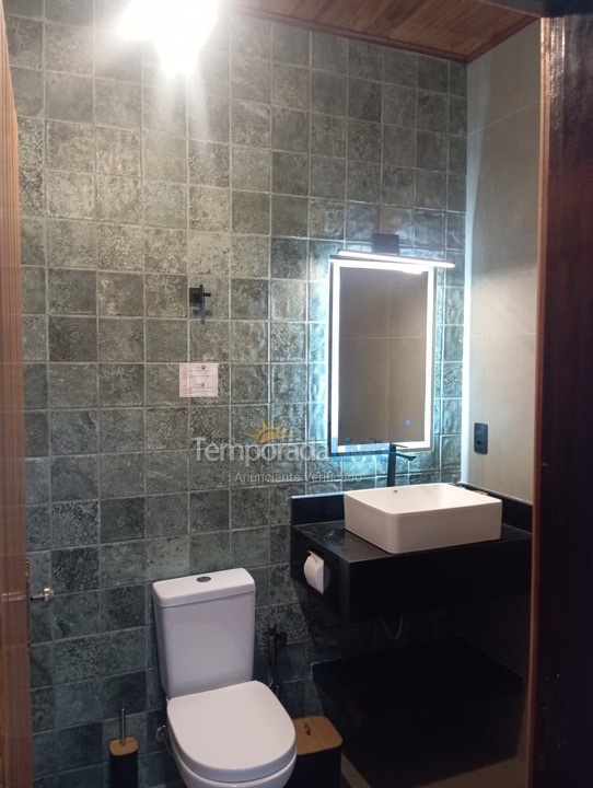 Casa para aluguel de temporada em Ubatuba (Praia de Itamambuca)